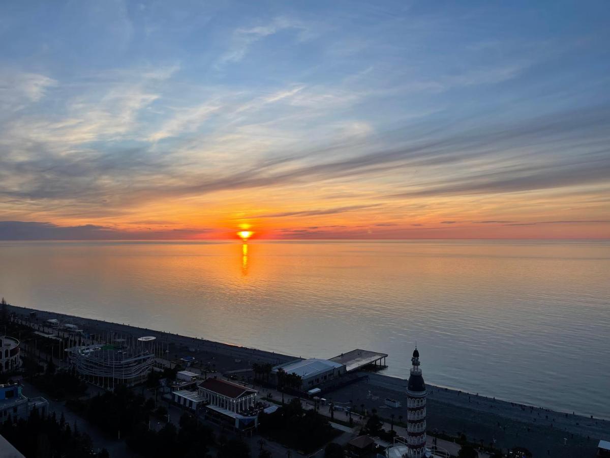 Apartments Black Sea Resort Luxe Batumi Exterior photo